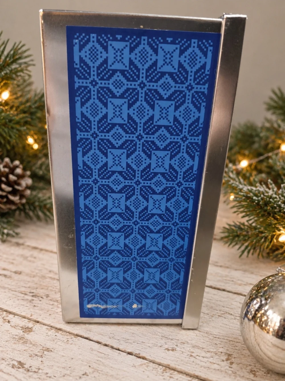 Retired 2013 Bath And Body Works Baby It’s Cold Outside Tin With Candles &holder
